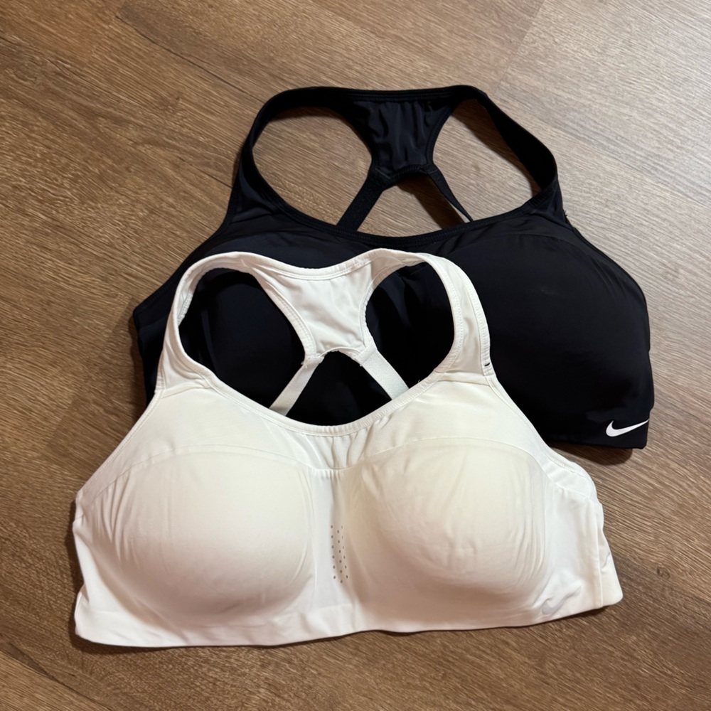 Nike Women's Black and Cream Sports Bras